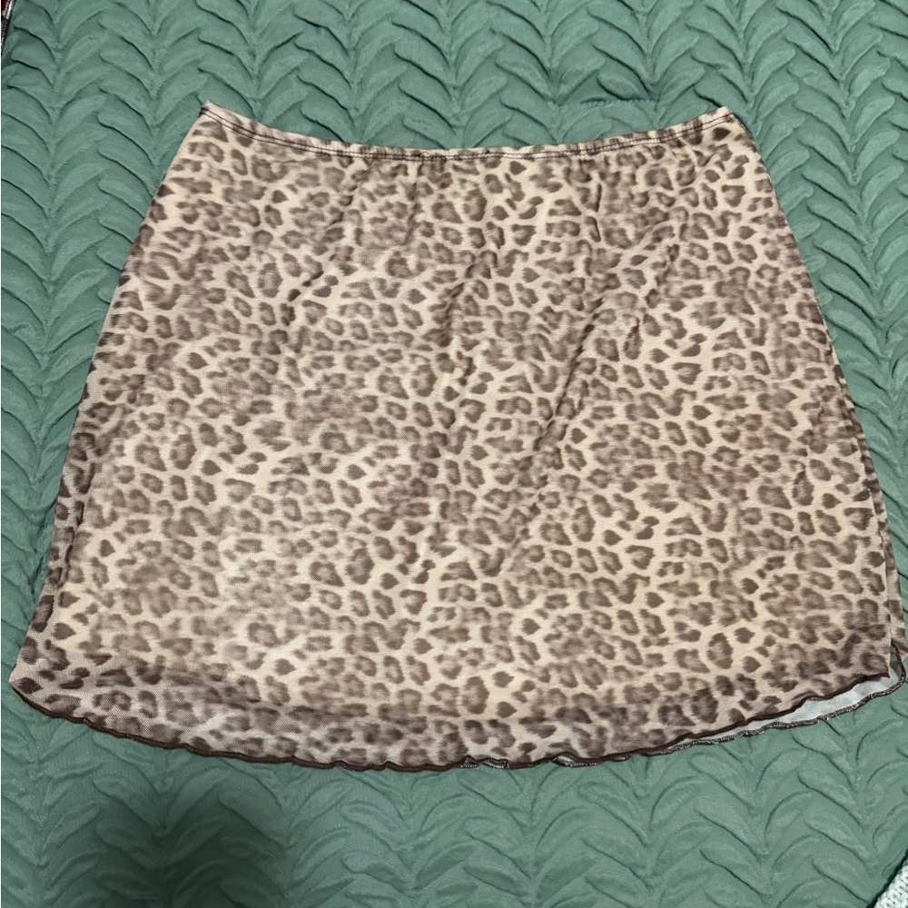 Chic Leopard Print Mini Skirt